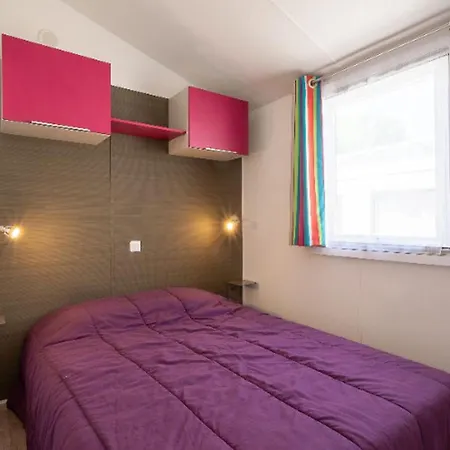 Κάμπινγκ Mobil-home Confortable Avec Terrasse - 2 Pers. - Api-1-52-2120