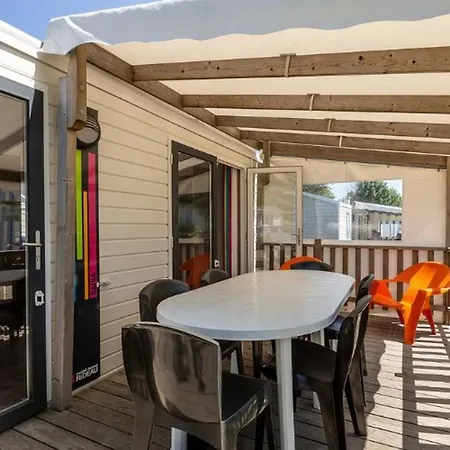 Mobil-home Confortable Avec Terrasse - 2 Pers. - Api-1-52-2120