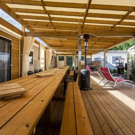 Mobil-home Confortable Avec Terrasse - 2 Pers. - Api-1-52-2120