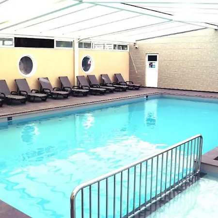 Mobil-home Confortable Avec Terrasse - 2 Pers. - Api-1-52-2120 Campsite