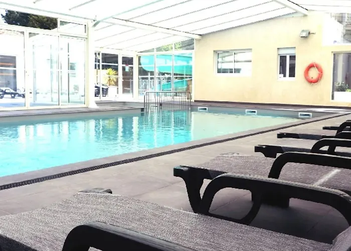 Mobil-home Confortable Avec Terrasse - 2 Pers. - Api-1-52-2120